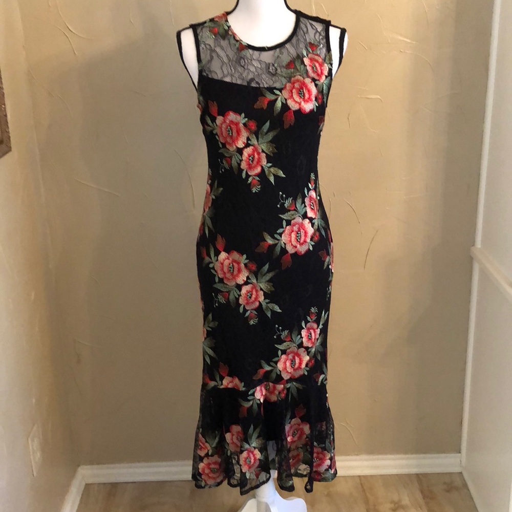 NWOT Calvin Klein sleeveless lace dress.  Perfect condition.  Size 6.